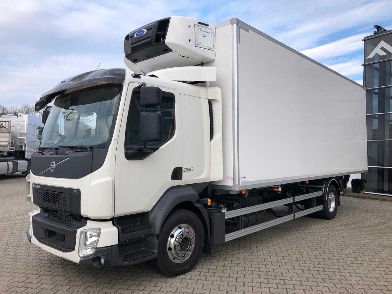 Volvo FL16.280 VollLuft*LBW *Carrier Supra850*a.Miete - Камион ладилник: слика 2 Volvo FL16.280 VollLuft*LBW *Carrier Supra850*a.Miete - Камион ладилник: слика 2