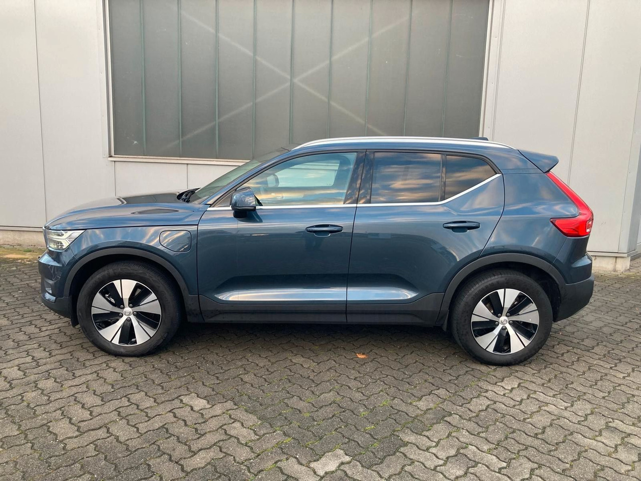 Volvo XC 40 T4 Inscription Expr. Recharge Plug-In Hyb - SUV: слика 3 Volvo XC 40 T4 Inscription Expr. Recharge Plug-In Hyb - SUV: слика 3