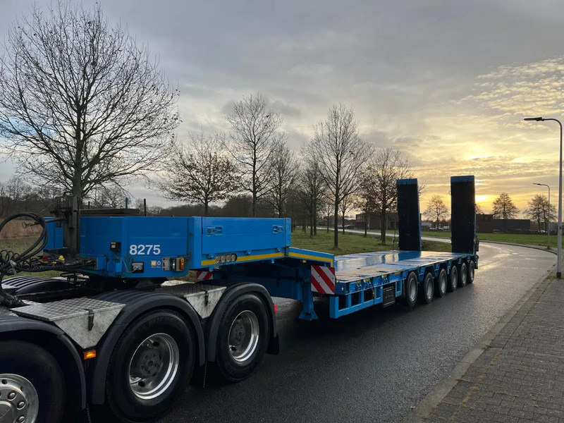 Goldhofer STZ L6 65/80A with loading ramps - Полуприколка за низок утовар: слика 2 Goldhofer STZ L6 65/80A with loading ramps - Полуприколка за низок утовар: слика 2