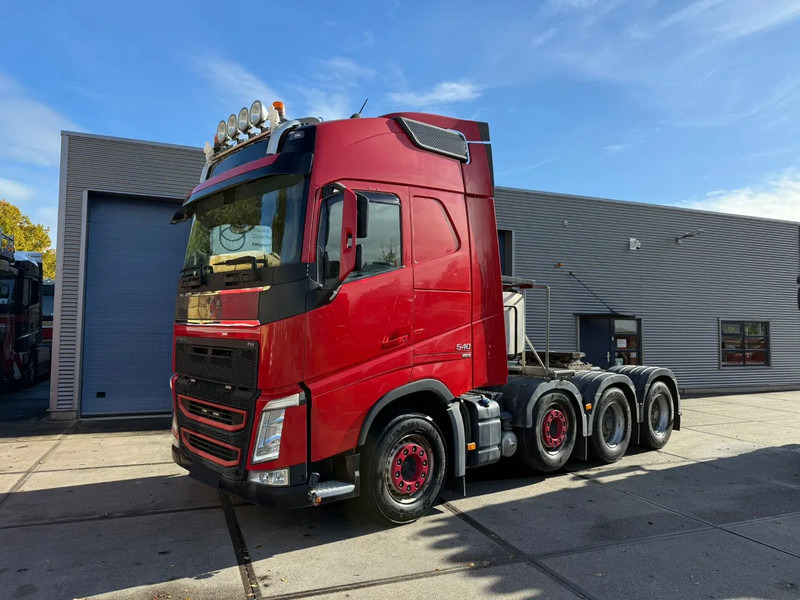 Volvo FH 540 8x4 Pusher Tractor - Камион влекач: слика 1 Volvo FH 540 8x4 Pusher Tractor - Камион влекач: слика 1
