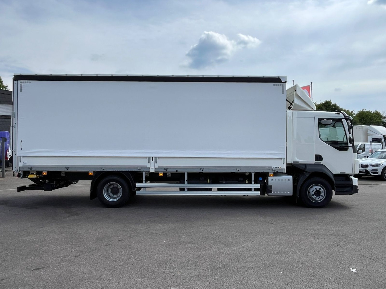 Volvo FL 14.245 Junge Schiebeplanenaufbau LBW - Камион со церада: слика 3 Volvo FL 14.245 Junge Schiebeplanenaufbau LBW - Камион со церада: слика 3