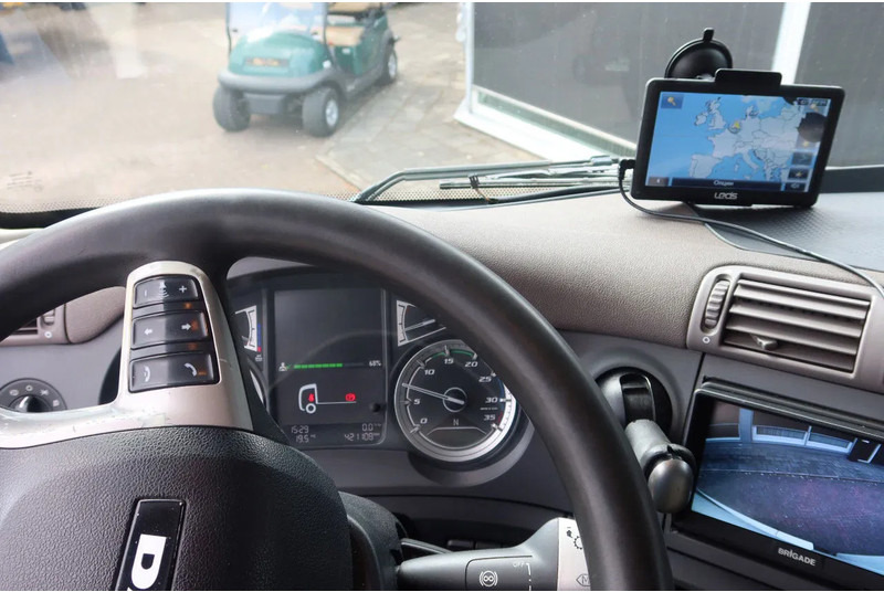 DAF CF 290 Bak+Klep Dhollandia 2.000 kg - Камион сандучар: слика 5 DAF CF 290 Bak+Klep Dhollandia 2.000 kg - Камион сандучар: слика 5