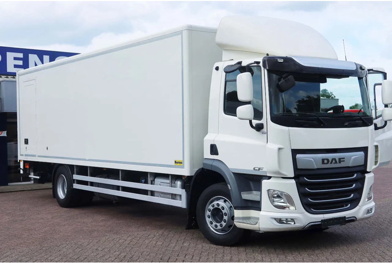 DAF CF 290 Bak+Klep Dhollandia 2.000 kg - Камион сандучар: слика 2 DAF CF 290 Bak+Klep Dhollandia 2.000 kg - Камион сандучар: слика 2