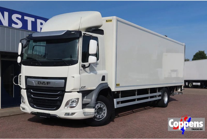 DAF CF 290 FA Bak + klep Dhollandia 2000 KG - Камион сандучар: слика 1 DAF CF 290 FA Bak + klep Dhollandia 2000 KG - Камион сандучар: слика 1
