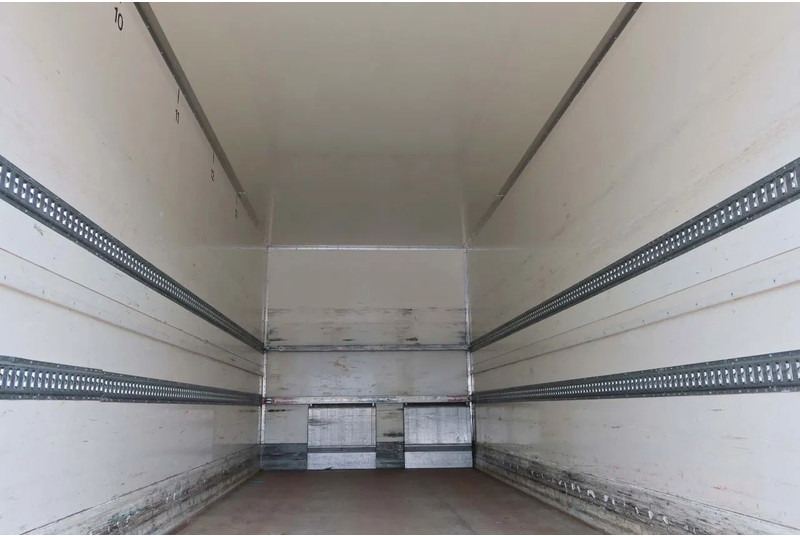 DAF CF 410 Bakwagen + Onderschuif klep - Камион сандучар: слика 4 DAF CF 410 Bakwagen + Onderschuif klep - Камион сандучар: слика 4