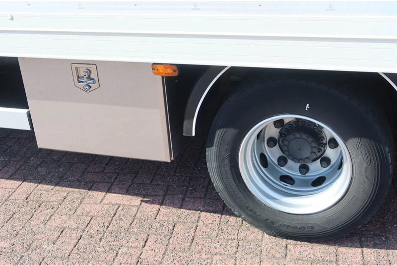 DAF LF 210 FA Bakwagen + Dhollandia 2000 kg klep extra accu set, 3x bindrail + stang. - Камион сандучар: слика 5 DAF LF 210 FA Bakwagen + Dhollandia 2000 kg klep extra accu set, 3x bindrail + stang. - Камион сандучар: слика 5