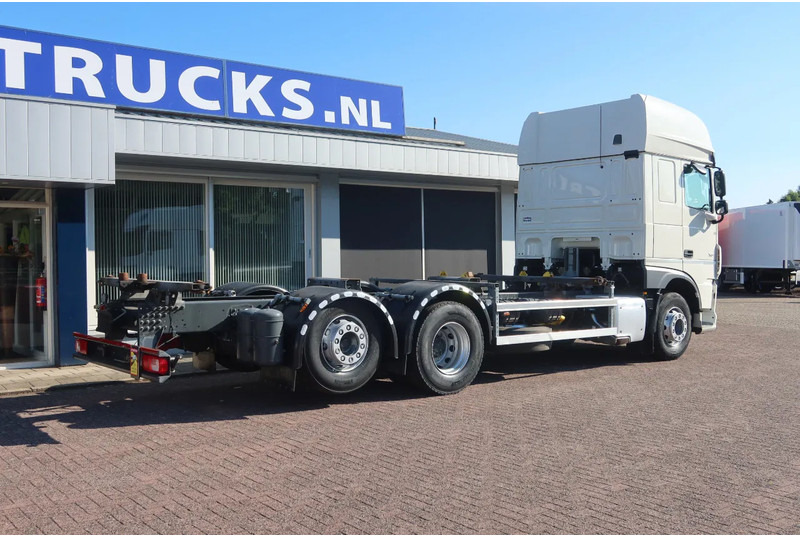 DAF XF 106.450 Wissellaadbaksysteem / Chassis - Транспортер на контејнер/ Камион со променливо тело: слика 3 DAF XF 106.450 Wissellaadbaksysteem / Chassis - Транспортер на контејнер/ Камион со променливо тело: слика 3