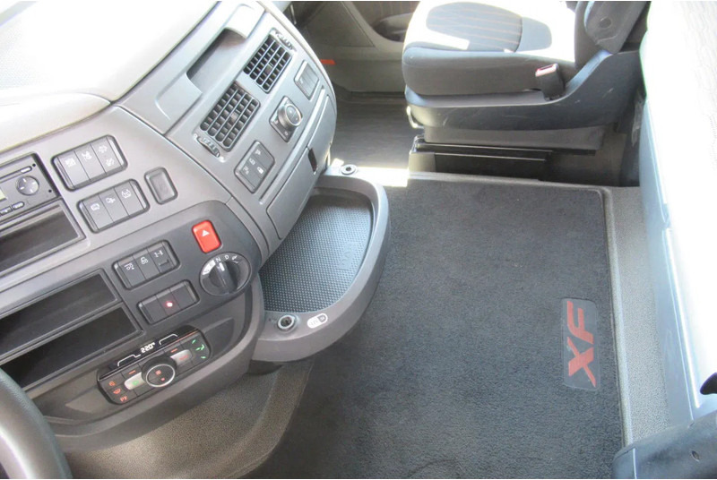 DAF XF 450 FAR BDF Systeem - Транспортер на контејнер/ Камион со променливо тело: слика 5 DAF XF 450 FAR BDF Systeem - Транспортер на контејнер/ Камион со променливо тело: слика 5