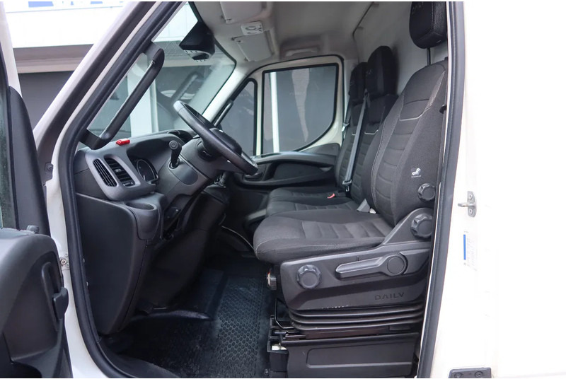 Iveco 70-C 18 Automaat L3H3 C RIJBEWIJS - Товарно комбе: слика 5 Iveco 70-C 18 Automaat L3H3 C RIJBEWIJS - Товарно комбе: слика 5