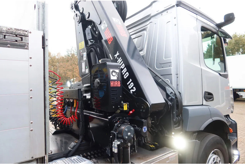Mercedes-Benz Actros 2133 L Trekker + Hiab Kraan met City Trailer: OT-92-VD - Камион влекач: слика 4 Mercedes-Benz Actros 2133 L Trekker + Hiab Kraan met City Trailer: OT-92-VD - Камион влекач: слика 4