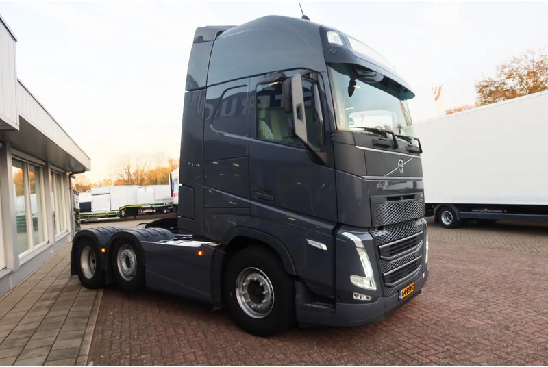 Volvo FH FH 500 Globetrotter Full Air suspension. 2 Pieces in stock. - Камион влекач: слика 2 Volvo FH FH 500 Globetrotter Full Air suspension. 2 Pieces in stock. - Камион влекач: слика 2