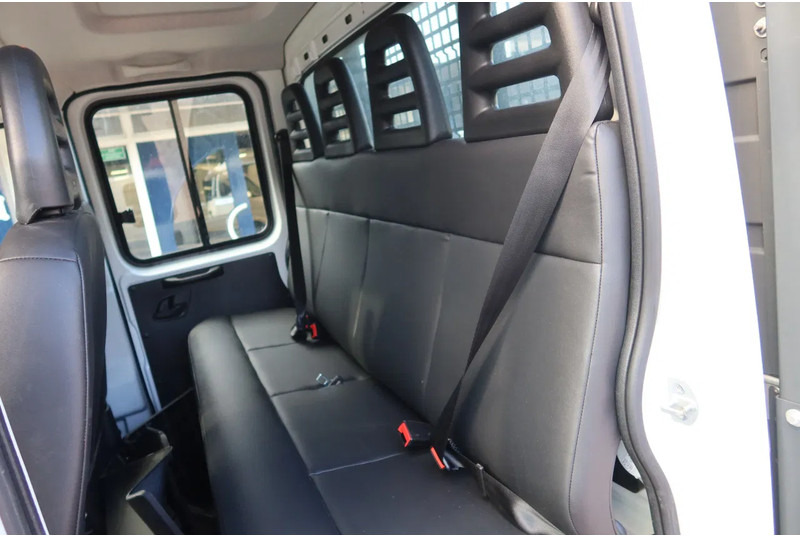 Iveco Daily 35C16 HI Matic Dubbele cabine open 7 persoons uitvoering. Dubbel lucht achter as. 3.0 L motor - Комбе, Комби со двојна кабина: слика 5 Iveco Daily 35C16 HI Matic Dubbele cabine open 7 persoons uitvoering. Dubbel lucht achter as. 3.0 L motor - Комбе, Комби со двојна кабина: слика 5