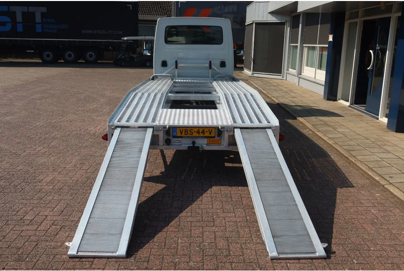 Iveco Daily 40 C 18 Luchtvering 3.0 L motor Tijhof Opbouw. Automaat - Комбе: слика 4 Iveco Daily 40 C 18 Luchtvering 3.0 L motor Tijhof Opbouw. Automaat - Комбе: слика 4