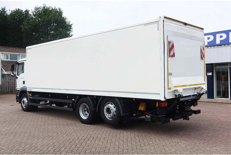 MAN 26.320 TGM Bak+Klep stuur lift as Bar klep 2.000 kg - Камион сандучар: слика 3 MAN 26.320 TGM Bak+Klep stuur lift as Bar klep 2.000 kg - Камион сандучар: слика 3