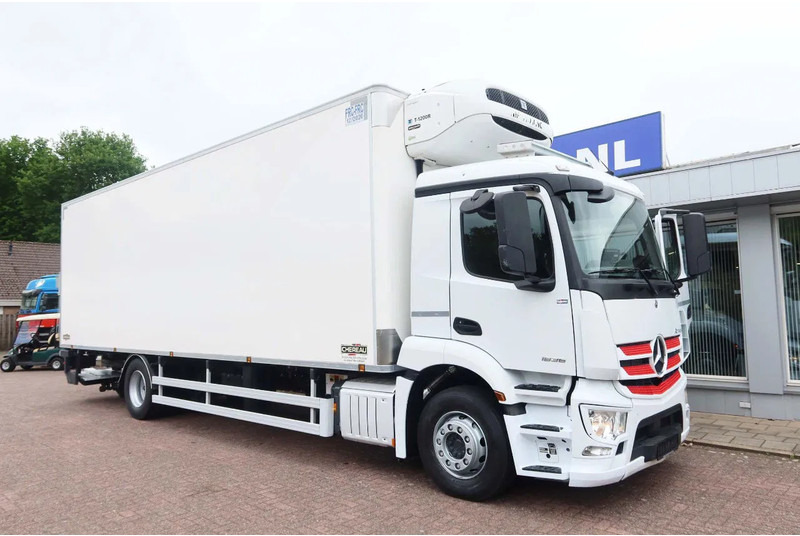Mercedes-Benz Actros 1936 1936 L Koel/Vries+Klep Bi-Temp Thermoking T 1200R - Камион ладилник: слика 2 Mercedes-Benz Actros 1936 1936 L Koel/Vries+Klep Bi-Temp Thermoking T 1200R - Камион ладилник: слика 2