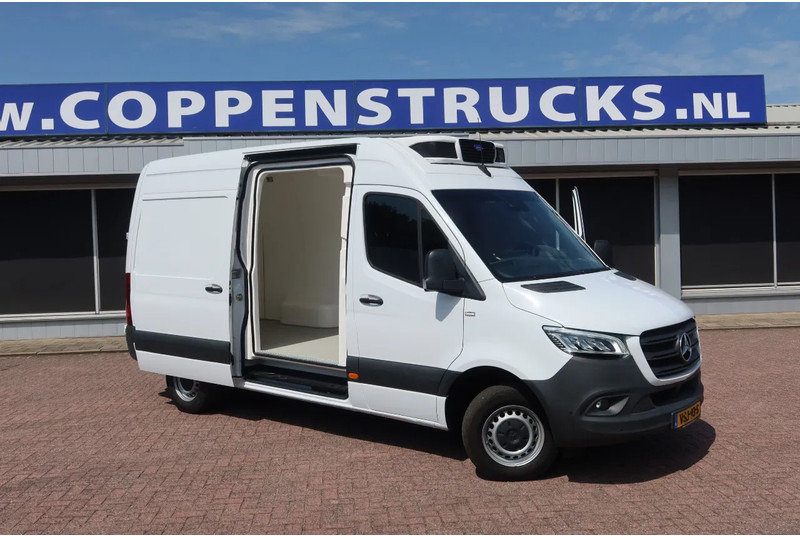 Mercedes-Benz Sprinter 317 Koel/Vries L2/H2 220 Volt stekker - Комбе ладилник: слика 2 Mercedes-Benz Sprinter 317 Koel/Vries L2/H2 220 Volt stekker - Комбе ладилник: слика 2