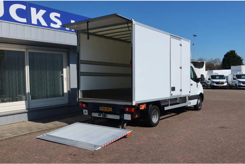Mercedes-Benz Sprinter 515 CDI - Комбе фургон: слика 3 Mercedes-Benz Sprinter 515 CDI - Комбе фургон: слика 3