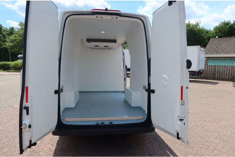 Volkswagen Crafter Koel/Vries/Verwarmen , Carrier Xarios 350 met nachtaansluiting BPM vrij - Комбе ладилник: слика 4 Volkswagen Crafter Koel/Vries/Verwarmen , Carrier Xarios 350 met nachtaansluiting BPM vrij - Комбе ладилник: слика 4