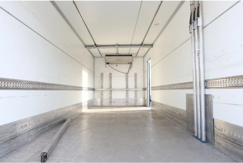 Volvo FE 280 4x2 Carrier Supra 1250 Koel/ Vries+ BAR klep 2000 kg. 2 Stuks in voorraad - Камион ладилник: слика 4 Volvo FE 280 4x2 Carrier Supra 1250 Koel/ Vries+ BAR klep 2000 kg. 2 Stuks in voorraad - Камион ладилник: слика 4