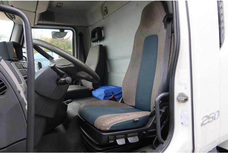 Volvo FL 250 Bak + Klep E6 - Камион сандучар: слика 5 Volvo FL 250 Bak + Klep E6 - Камион сандучар: слика 5