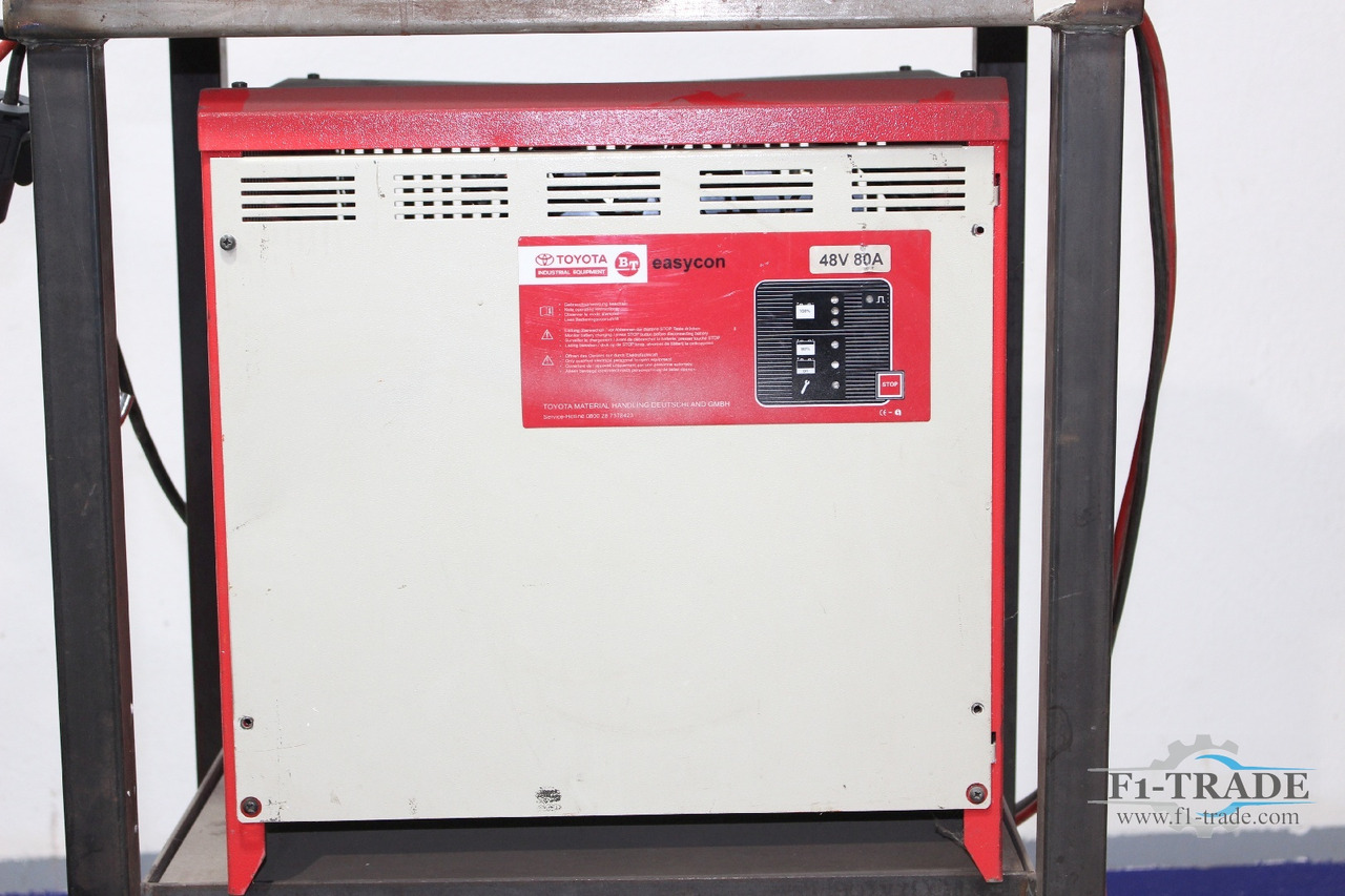 CLARK CTM 16 S - Електричен вилушкар: слика 4 CLARK CTM 16 S - Електричен вилушкар: слика 4