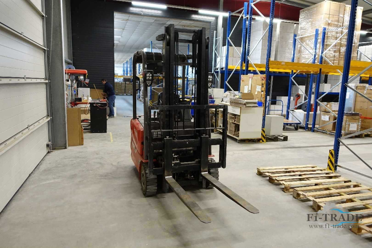 Manitou ME 315 - Електричен вилушкар: слика 3 Manitou ME 315 - Електричен вилушкар: слика 3