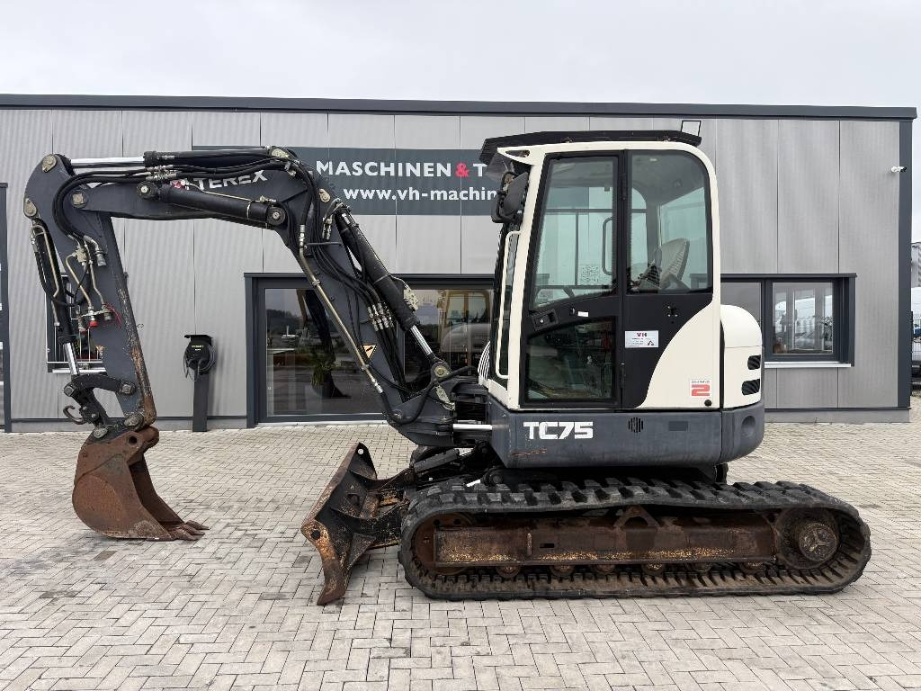 Terex TC 75 - Мини багер: слика 1 Terex TC 75 - Мини багер: слика 1