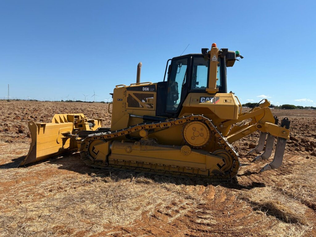 CAT D6N LGP - Булдожер: слика 3 CAT D6N LGP - Булдожер: слика 3