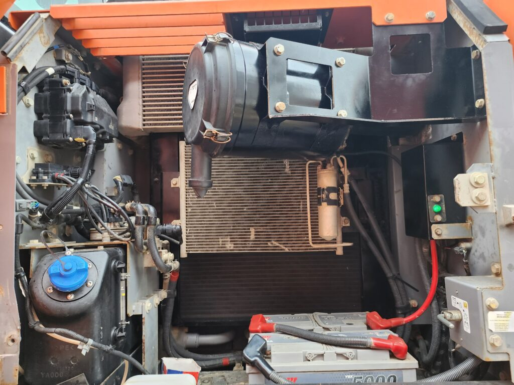 HITACHI ZX140W-6 - Багер на тркала: слика 5 HITACHI ZX140W-6 - Багер на тркала: слика 5