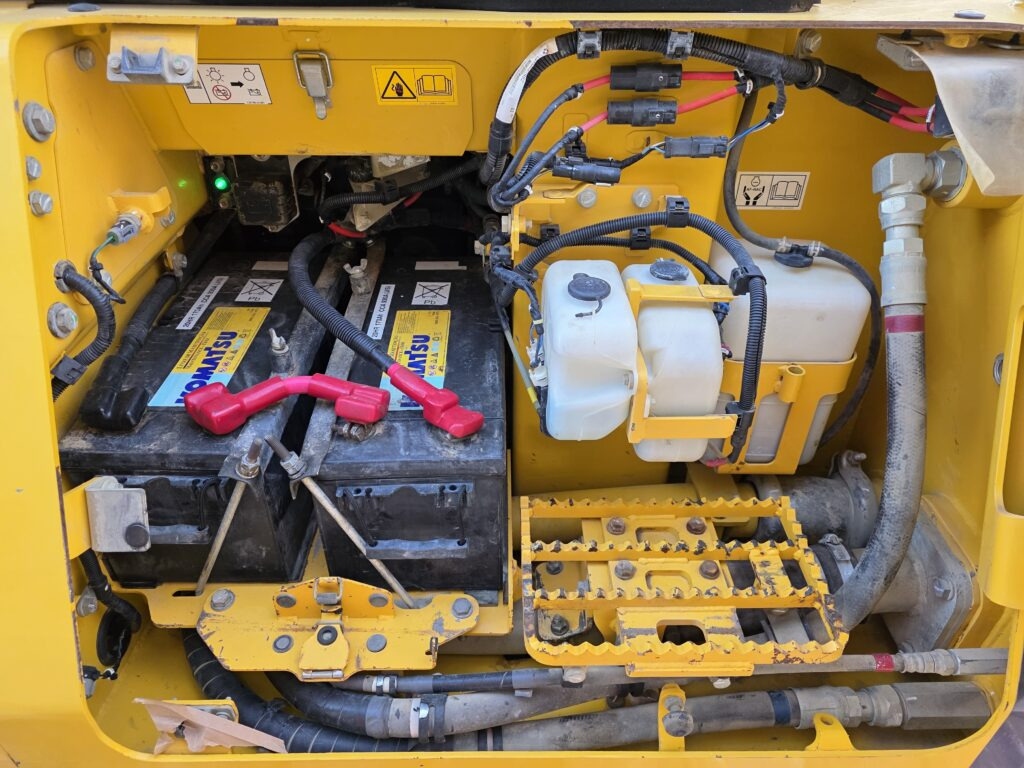 KOMATSU D61PX-24 - Булдожер: слика 4 KOMATSU D61PX-24 - Булдожер: слика 4