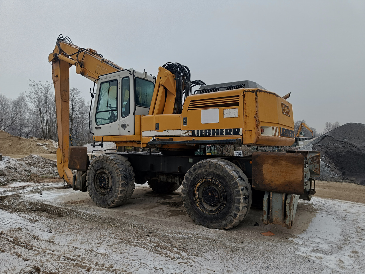 LIEBHERR A 932 Litronic - Справувач со отпад/ Индустрија: слика 4 LIEBHERR A 932 Litronic - Справувач со отпад/ Индустрија: слика 4