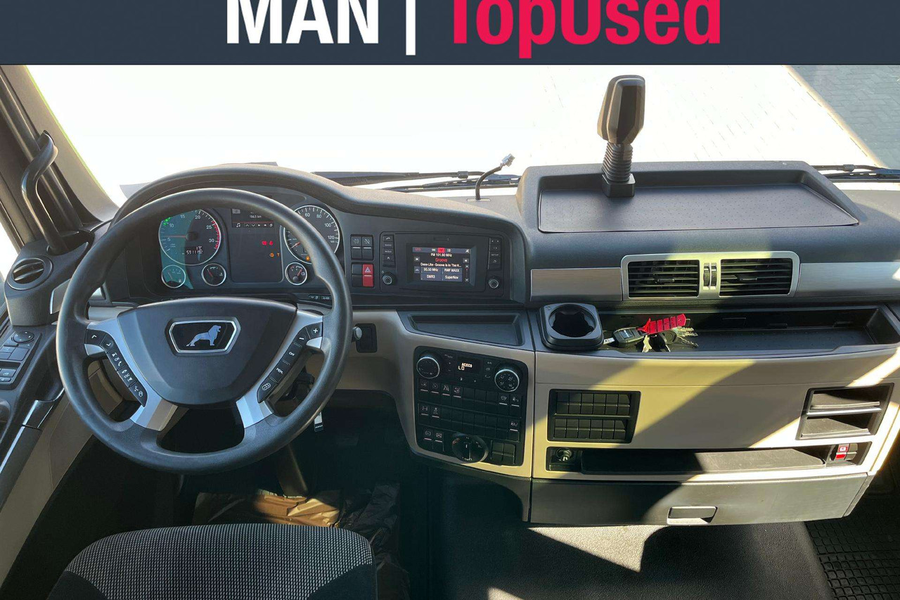 Камион влекач MAN TGX 18.460 MEGA: слика 6