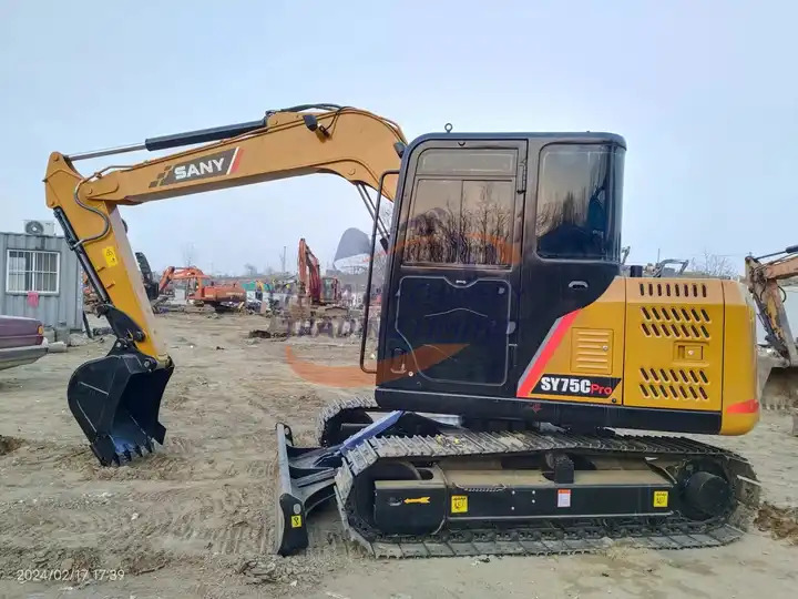 2020 Year Cheaper Second Hand Sany 75cpro Escavator 7ton Used Track Escavator Excavator Sy75c Pro Sale Sy75c Sy95c Sy135 - Багер: слика 3 2020 Year Cheaper Second Hand Sany 75cpro Escavator 7ton Used Track Escavator Excavator Sy75c Pro Sale Sy75c Sy95c Sy135 - Багер: слика 3