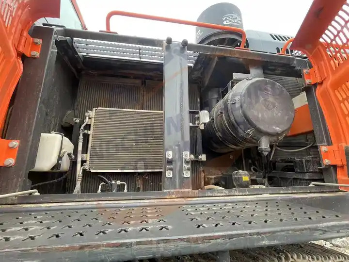 52 ton large mining used doosan dx520lc excavator 520 hydraulic crawler escavadeira dx520 - Багер: слика 4 52 ton large mining used doosan dx520lc excavator 520 hydraulic crawler escavadeira dx520 - Багер: слика 4