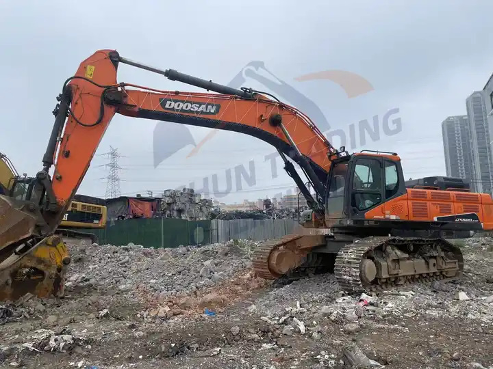 52 ton large mining used doosan dx520lc excavator 520 hydraulic crawler escavadeira dx520 - Багер: слика 5 52 ton large mining used doosan dx520lc excavator 520 hydraulic crawler escavadeira dx520 - Багер: слика 5