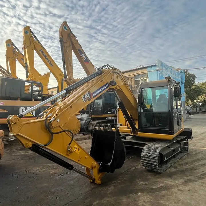 7 Ton Caterpillar Mini Excavator Cat 307c 307d With Rubber Tracks And Hydraulic Blade in Shanghai - Багер гасеничар: слика 1 7 Ton Caterpillar Mini Excavator Cat 307c 307d With Rubber Tracks And Hydraulic Blade in Shanghai - Багер гасеничар: слика 1