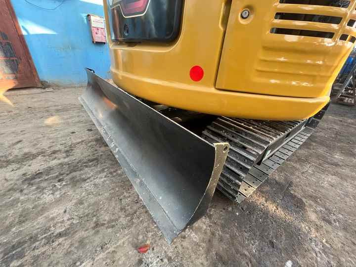 7 Ton Caterpillar Mini Excavator Cat 307c 307d With Rubber Tracks And Hydraulic Blade in Shanghai - Багер гасеничар: слика 5 7 Ton Caterpillar Mini Excavator Cat 307c 307d With Rubber Tracks And Hydraulic Blade in Shanghai - Багер гасеничар: слика 5