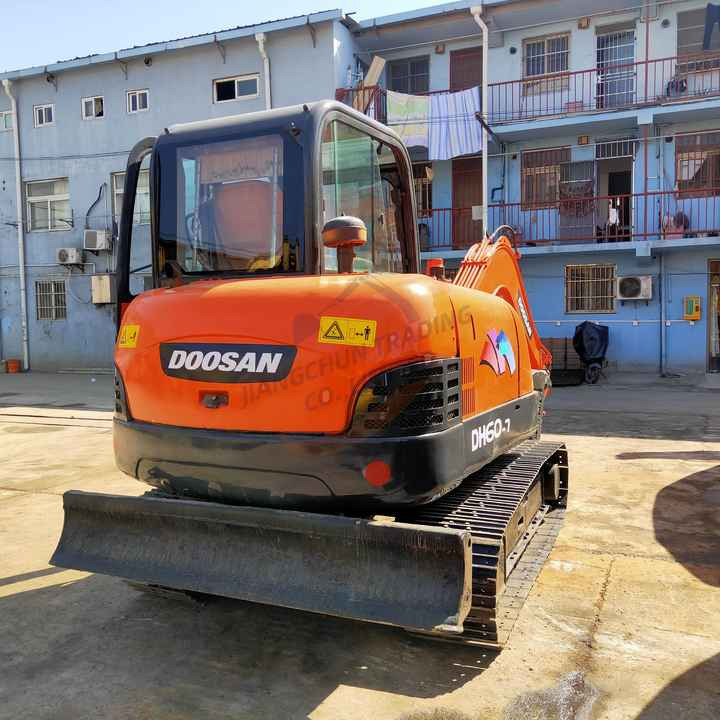 Awesome Performance Korea Imported Small Scale Used Doosan Dh60 Excavator - Багер гасеничар: слика 5 Awesome Performance Korea Imported Small Scale Used Doosan Dh60 Excavator - Багер гасеничар: слика 5