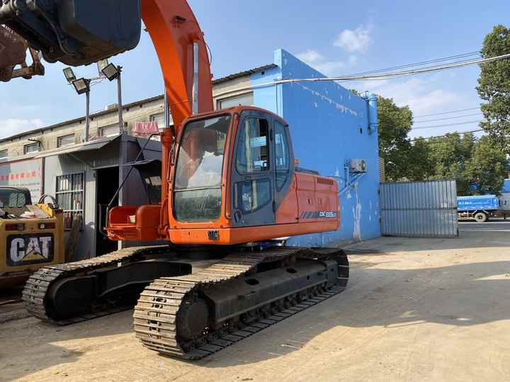 Best Selling DOOSAN excavator machine construction used machinery equipment dx225 DX60 DX70 DH60 DH220 used excavators in stock - Багер: слика 5 Best Selling DOOSAN excavator machine construction used machinery equipment dx225 DX60 DX70 DH60 DH220 used excavators in stock - Багер: слика 5