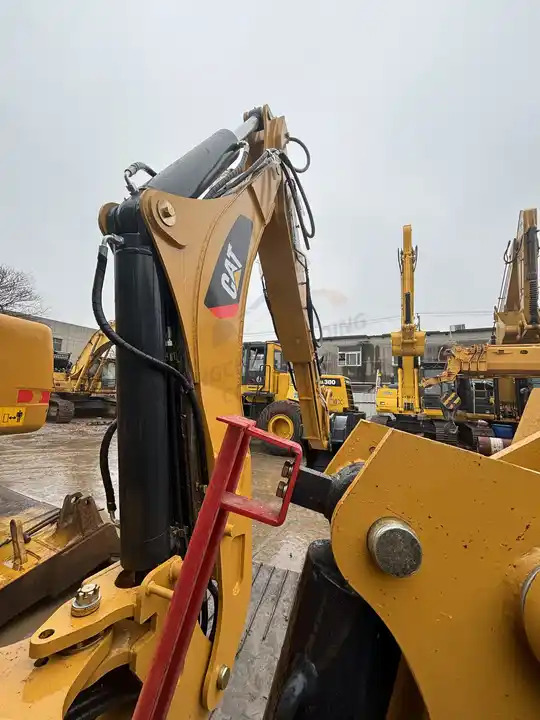 Ровокопач Cheap Price 420f2 Used Backhoe Loader Used Backhoes Cat 420f2 Tractor Backhoe Loader with good working condition on Sale: слика 6 Ровокопач Cheap Price 420f2 Used Backhoe Loader Used Backhoes Cat 420f2 Tractor Backhoe Loader with good working condition on Sale: слика 6