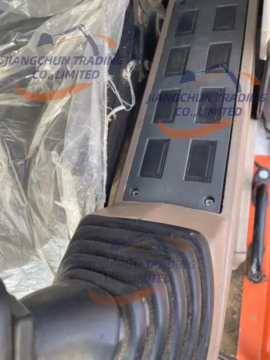 Doosan DH220 20 Tons Amphibious excavators Used DH220LC-7 Amphibious Excavator - Багер: слика 4 Doosan DH220 20 Tons Amphibious excavators Used DH220LC-7 Amphibious Excavator - Багер: слика 4