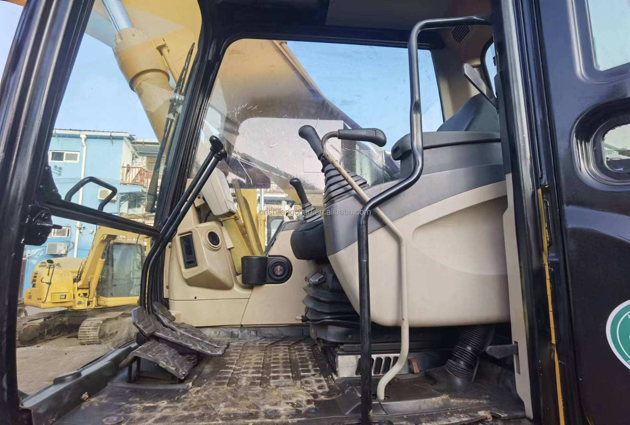 Excellent Condition Used Japan Original Caterpillar Cat 330CL Excavator for Sale - Багер гасеничар: слика 4 Excellent Condition Used Japan Original Caterpillar Cat 330CL Excavator for Sale - Багер гасеничар: слика 4