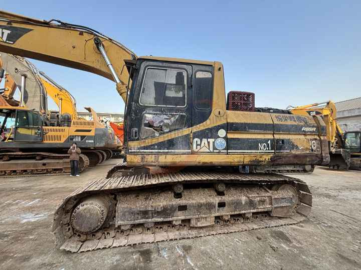 Good Condition Second Hand Caterpillar 325bl Excavator Used Cat 325b 325bl with good condition in stock For Sale - Багер гасеничар: слика 2 Good Condition Second Hand Caterpillar 325bl Excavator Used Cat 325b 325bl with good condition in stock For Sale - Багер гасеничар: слика 2