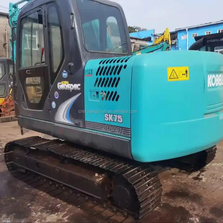 Good Condition Used Excavator Sk75-8 With Original Parts Cheap Japan Original Kobelco brand sk75 sk75-8 sk75-sr on sale - Мини багер: слика 1 Good Condition Used Excavator Sk75-8 With Original Parts Cheap Japan Original Kobelco brand sk75 sk75-8 sk75-sr on sale - Мини багер: слика 1