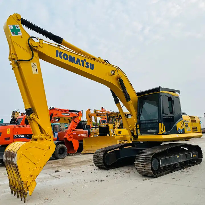 Hot Sale 20 Ton Crawler Excavator Komatsu Pc200-6 Pc200-7 Pc200-8 Original From Japan For Sale In Shanghai - Багер гасеничар: слика 2 Hot Sale 20 Ton Crawler Excavator Komatsu Pc200-6 Pc200-7 Pc200-8 Original From Japan For Sale In Shanghai - Багер гасеничар: слика 2