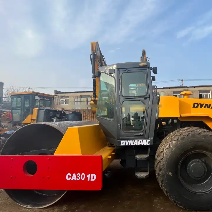 Hot-Selling Used Dynapac Ca30d Road Roller In Stock Good Condition And Quality Assurance Low Price And Low Working Hours On Sale - Ваљак за пат: слика 1 Hot-Selling Used Dynapac Ca30d Road Roller In Stock Good Condition And Quality Assurance Low Price And Low Working Hours On Sale - Ваљак за пат: слика 1