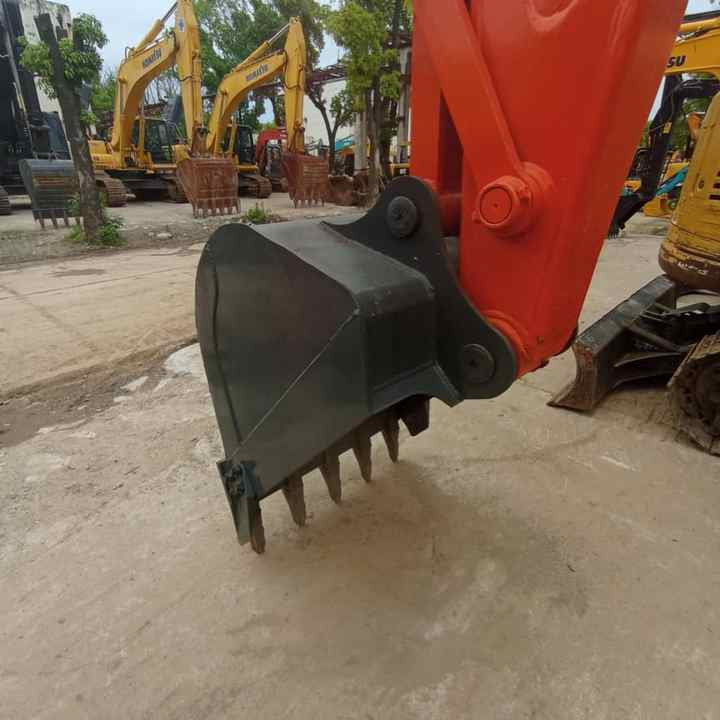 Hot sale Used Hitachi ZX120 digger 20ton Excavator second hand excavator - Багер гасеничар: слика 5 Hot sale Used Hitachi ZX120 digger 20ton Excavator second hand excavator - Багер гасеничар: слика 5