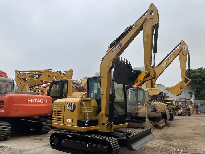 Багер гасеничар Japan CAT 306E 306E2 306D 305.5 307 308 excavator 95% new retro CAT 305.5 5.5tons with mini excavator bucket: слика 6