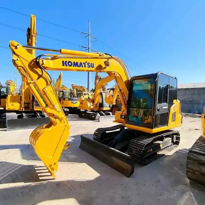 Japan Second Hand Used Hydraulic Crawler Excavator PC55 PC60 PC35 PC120 Digger Komatsu PC60-7 Excavator - Багер: слика 1 Japan Second Hand Used Hydraulic Crawler Excavator PC55 PC60 PC35 PC120 Digger Komatsu PC60-7 Excavator - Багер: слика 1