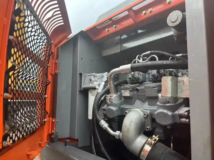 Japan Used Excavator 20ton Hitachi Excavator zx200-3G - Багер гасеничар: слика 5 Japan Used Excavator 20ton Hitachi Excavator zx200-3G - Багер гасеничар: слика 5